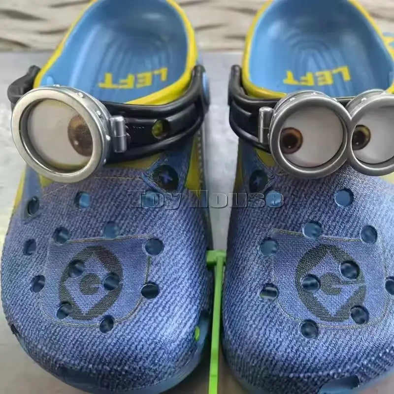 💛 Step into Comfort and Fun with the Minions Hole Sandals!